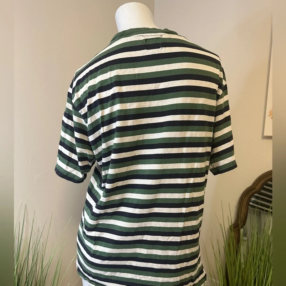 GUESS VINTAGE Y2K Medium Green White Striped T-Shirt - Picture 3 of 4